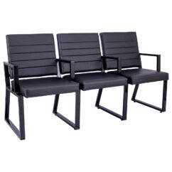 POLTRONA VITTA COSTURADA COM BRAÇO – 3 LUGARES